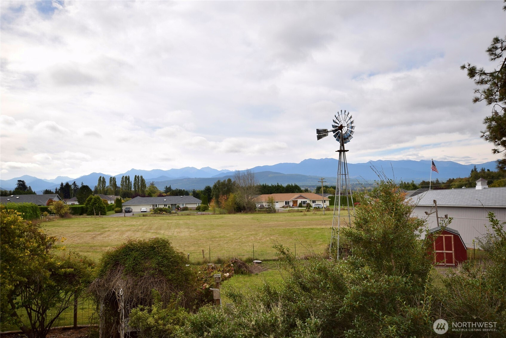 1734 Woodcock Road Sequim, WA 98382 - Photo 33 of 40