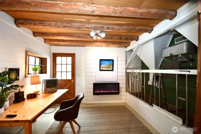 $1,099,500 | 1734 Woodcock Road, Sequim, WA 98382