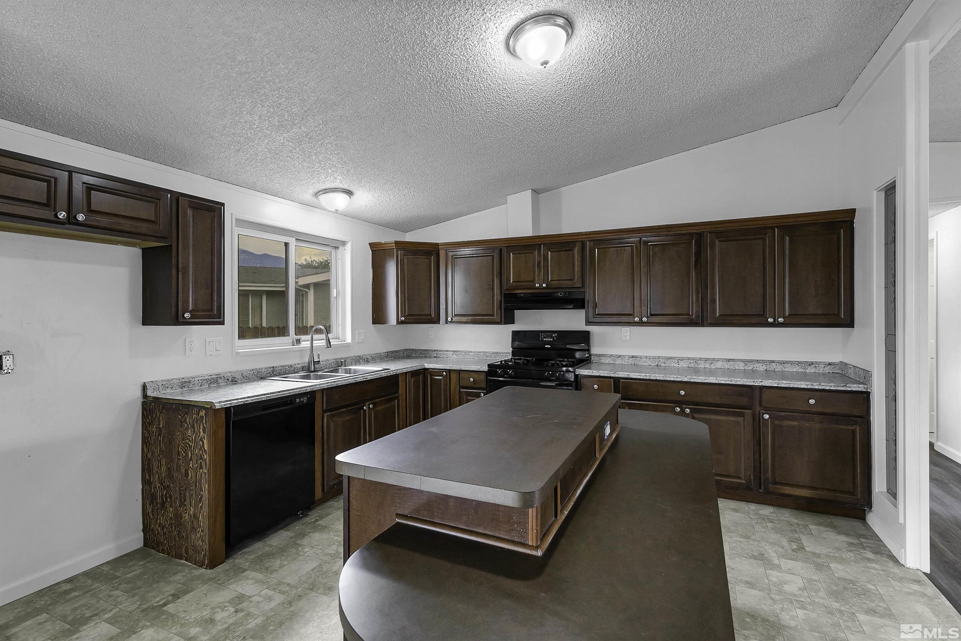 972 Lehigh Circle Carson City, NV 89705 - Photo 6 of 35 Photo 6