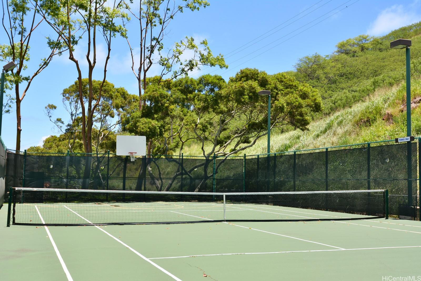 387 Kaelepulu Drive, Unit 1305 Kailua, HI 96734 - Photo 22 of 22 a view of a tennis court