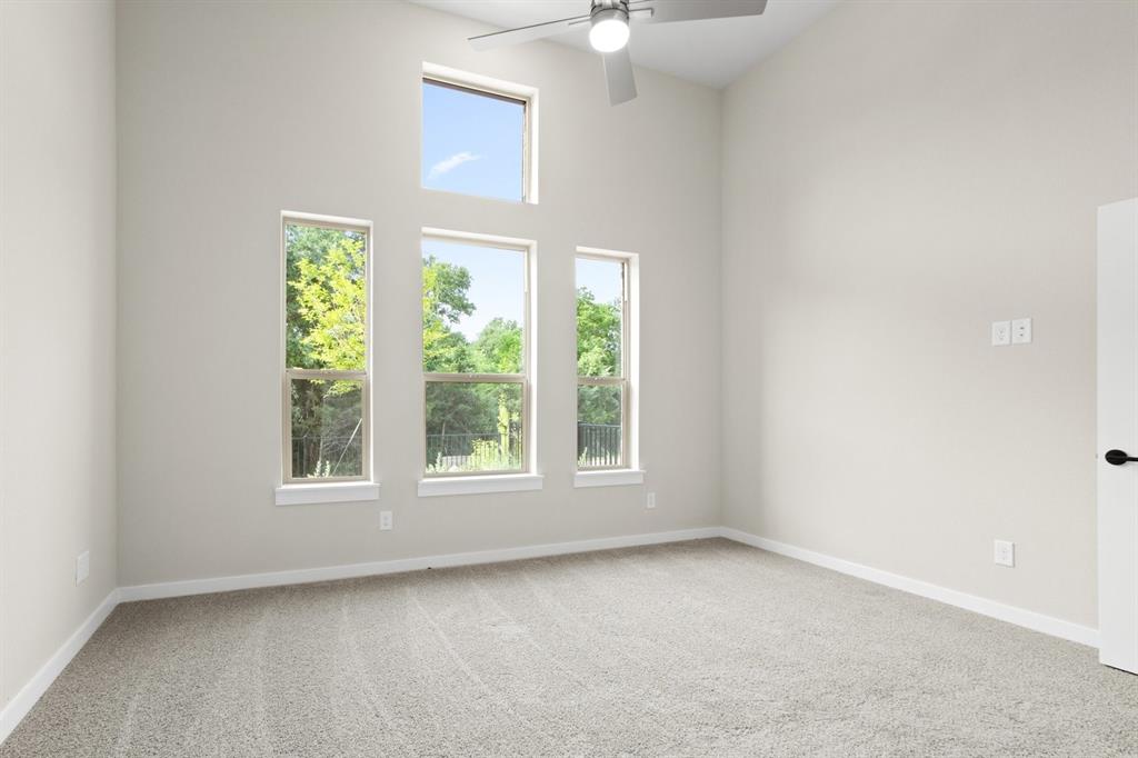8609 Del Rio Trail Rowlett, TX 75089 - Photo 18 of 40 020-8609DelRioTrail-Wylie-TX-75098-PrimaryBedroom.jpg-SMALL