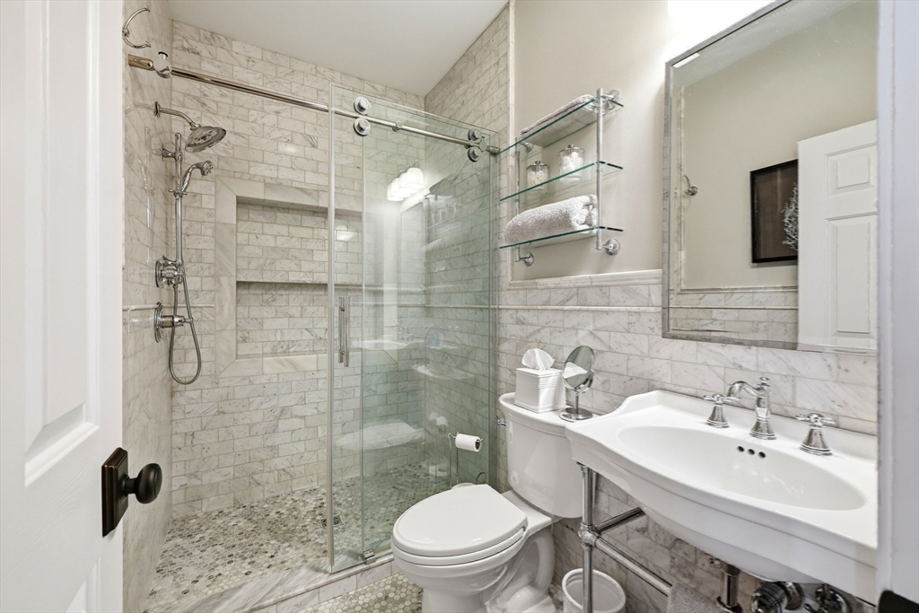 102 Oak Ridge Drive Belchertown, MA 01007 - Photo 19 of 35