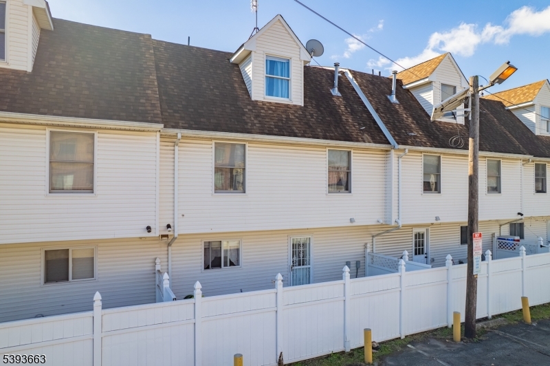 13 Valsumo Lane Newark, NJ 07105 - Photo 31 of 31 a view of a back yard of the house