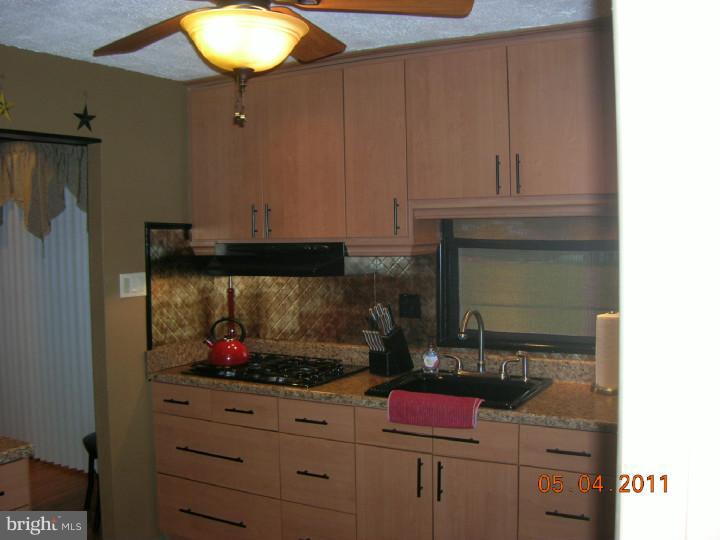 3755 Burns Road Huntingdon Valley, PA 19006 - Photo 8 of 24 Kitchen