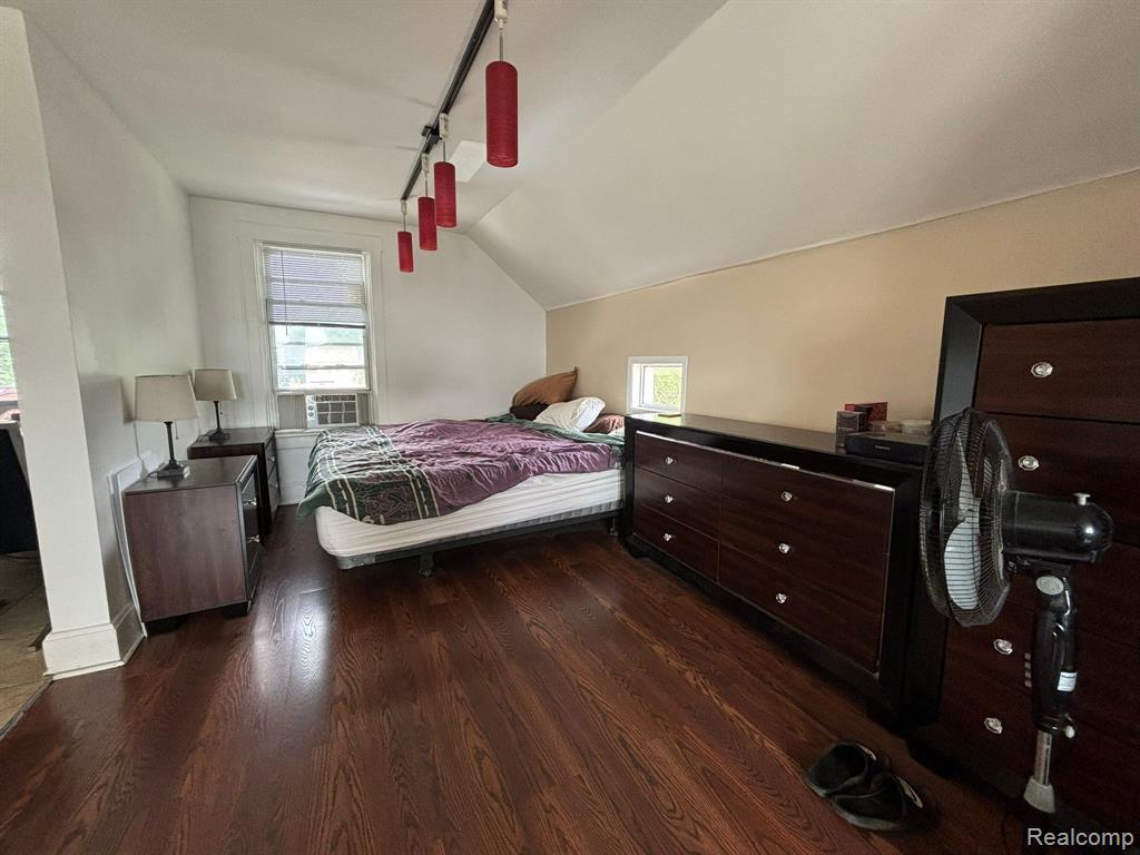 11429 East 8 Mile Road Warren, MI 48089 - Photo 16 of 34 Gallery Image 16