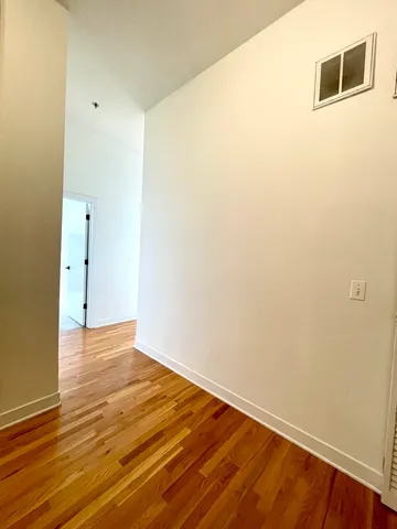 $2,600 | 2 South Leavitt Street, Unit 304, Chicago, IL 60612