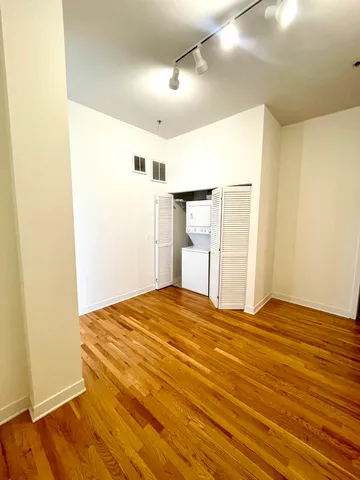 $2,600 | 2 South Leavitt Street, Unit 304, Chicago, IL 60612