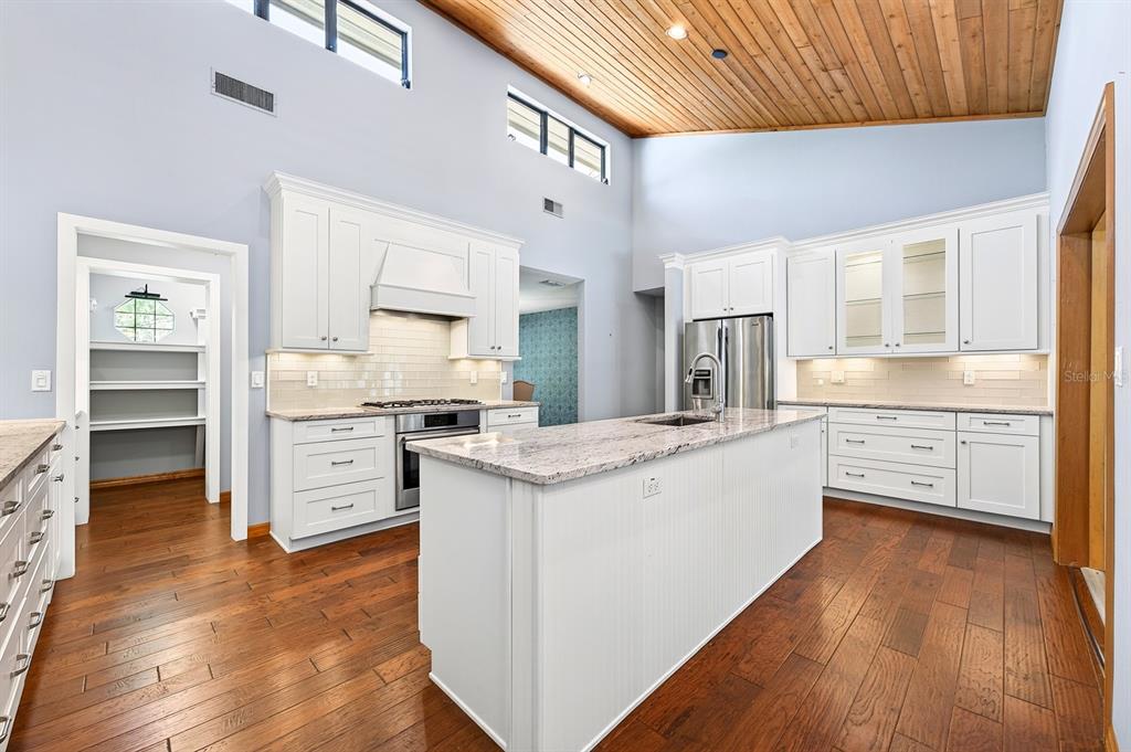 155 East Bahama Road Winter Springs, FL 32708 - Photo 8 of 44 Gallery Image 8