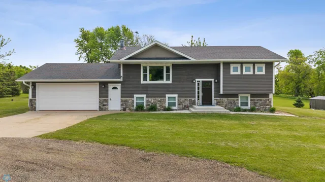 $449,000 | 18117 Cherry Creek Lane, Detroit Lakes, MN 56501