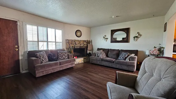 $338,000 | 1526 8th Street, Firebaugh, CA 93622