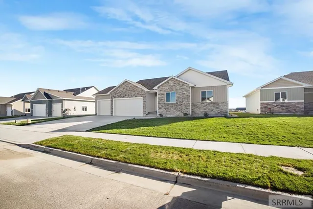 $555,000 | 5344 Cypress Creek Drive, Idaho Falls, ID 83401