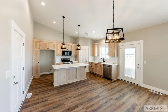 $555,000 | 5344 Cypress Creek Drive, Idaho Falls, ID 83401