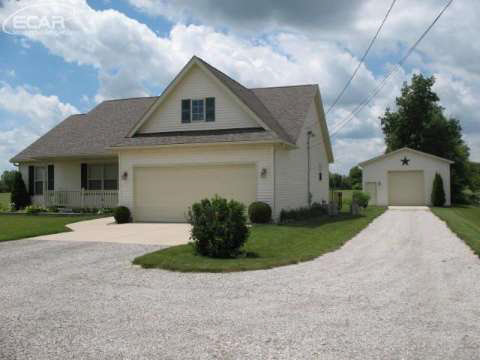 10469 North Lewis Road Clio, MI 48420 - Photo 2 of 26 20441620-1.JPG