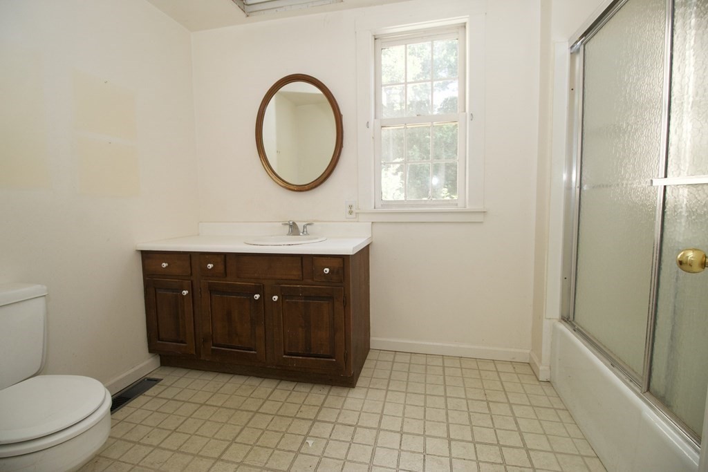 33 Stinson Road Andover, MA 01810 - Photo 26 of 40