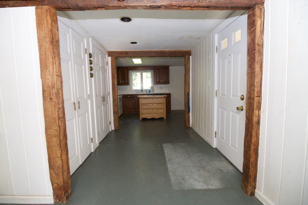 33 Stinson Road Andover, MA 01810 - Photo 5 of 40