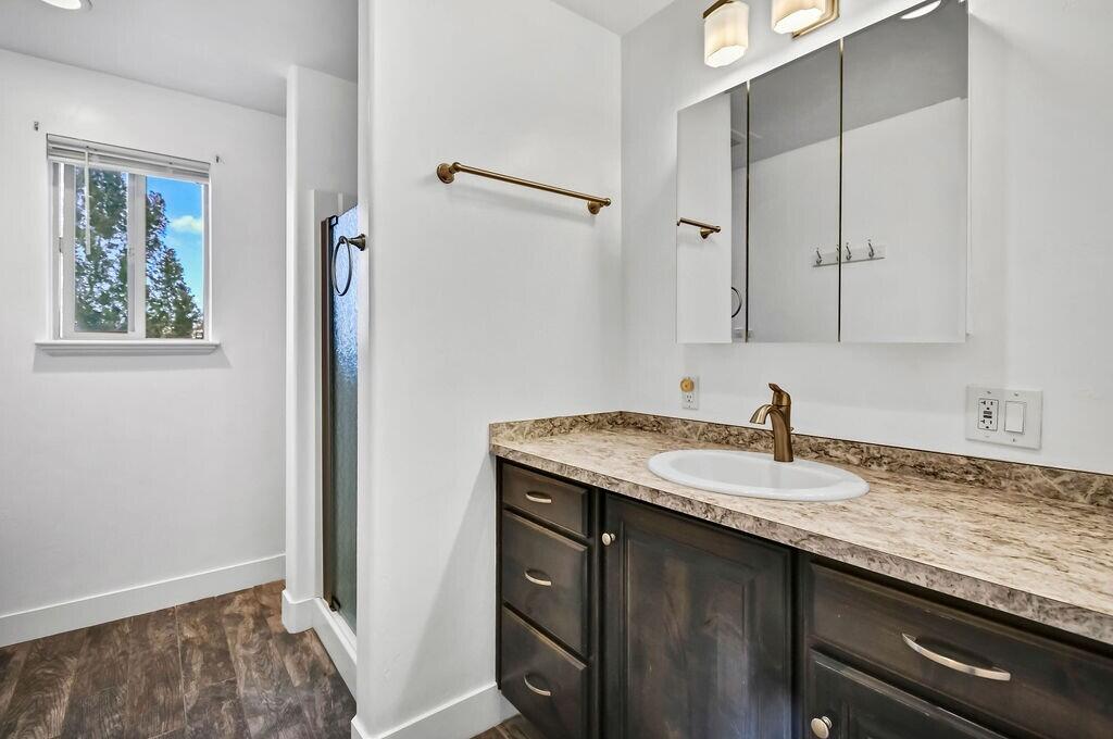 103 410 West Monroe, UT 84754 - Photo 18 of 40 Bathroom