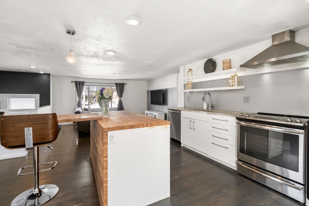 121 Leighton Road Boston, MA 02136 - Photo 12 of 31 Gallery Image 12