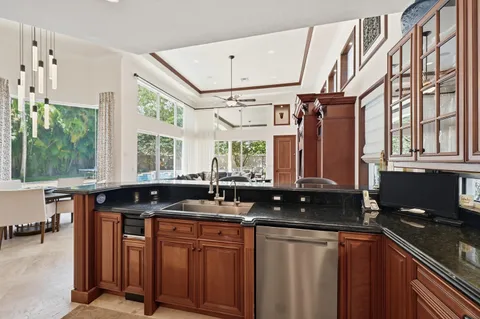 $2,475,000 | 2425 Northwest 49th Lane, Boca Raton, FL 33431