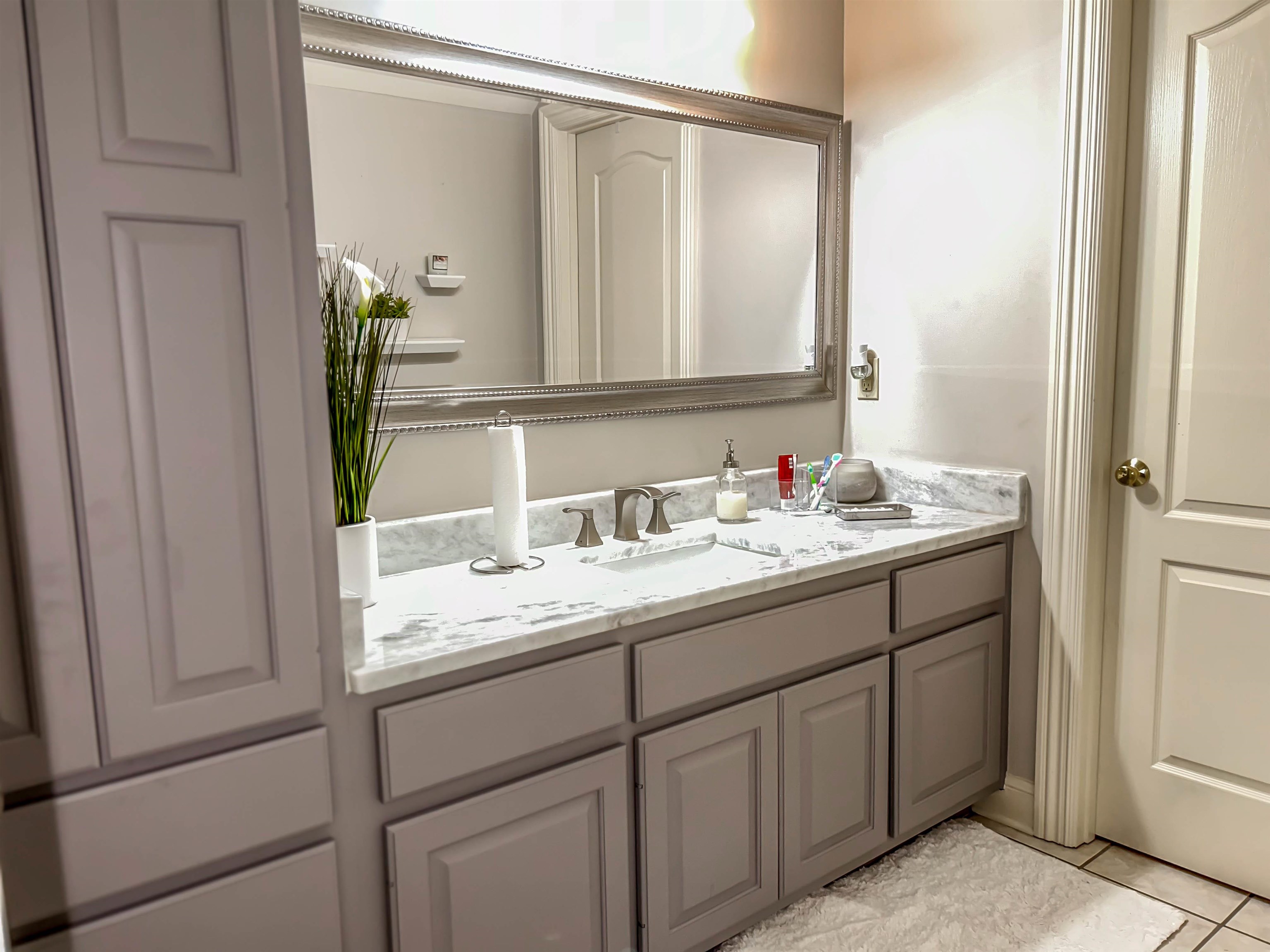 3770 Planters View Road Bartlett, TN 38133 - Photo 29 of 40 Marble Counter Vanity