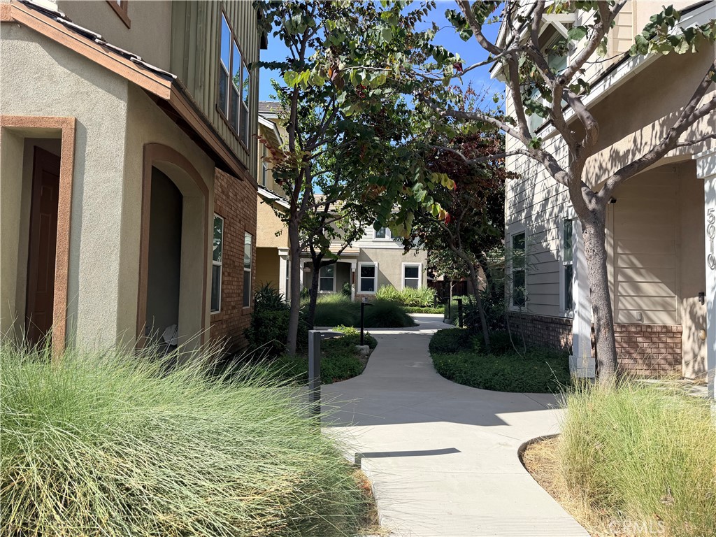 5014 Birch Montclair, CA 91763 - Photo 3 of 23 Gallery Image 3
