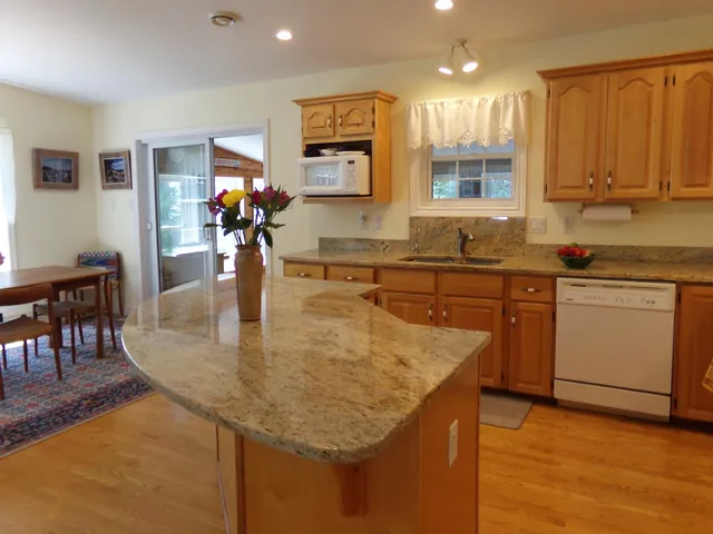 $695,000 | 73 Taunton Bay Shores Road, Franklin, ME 04634