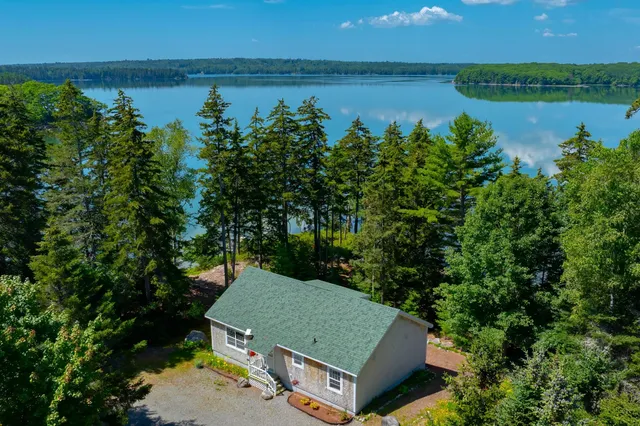 $695,000 | 73 Taunton Bay Shores Road, Franklin, ME 04634