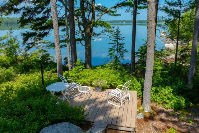 $695,000 | 73 Taunton Bay Shores Road, Franklin, ME 04634