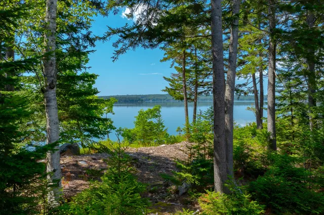 $695,000 | 73 Taunton Bay Shores Road, Franklin, ME 04634