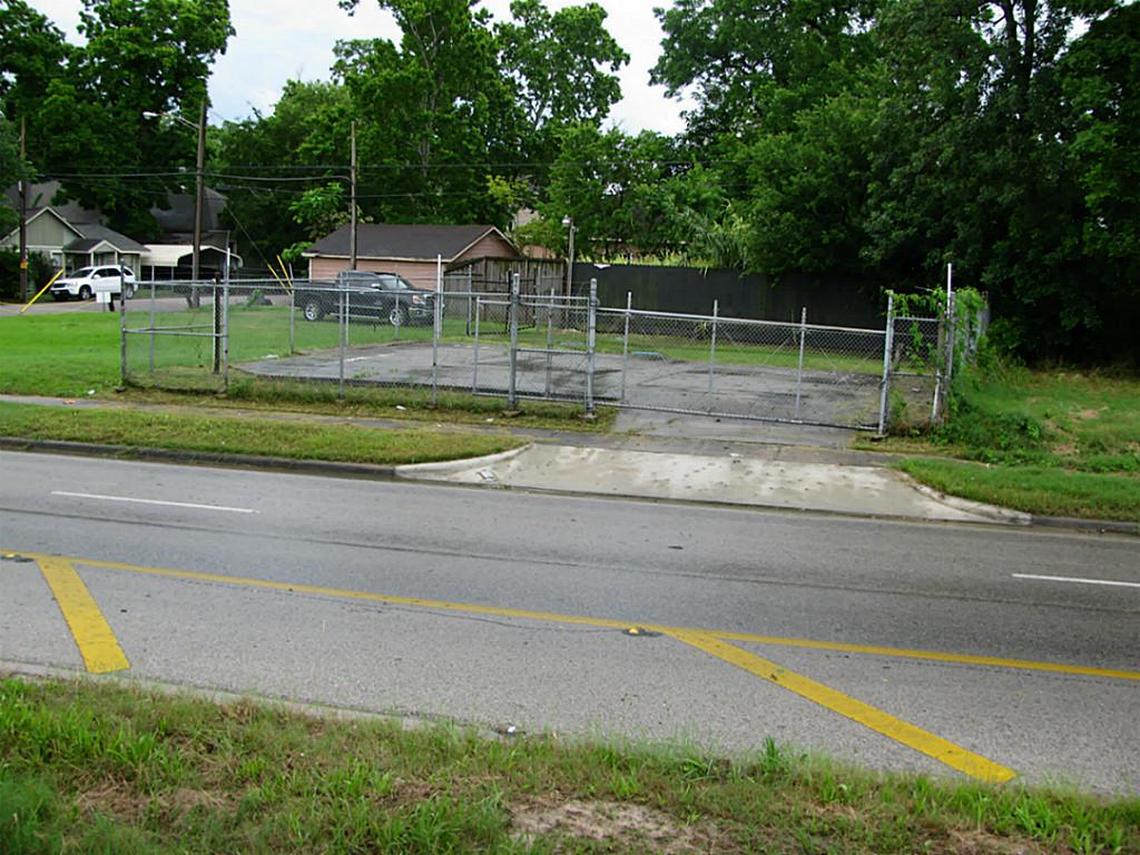 0 North North Loop Houston, TX 77008 - Photo 4 of 17 Your new business starts here!