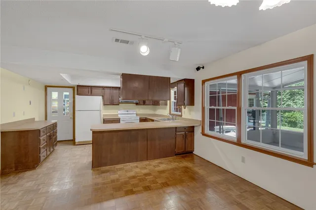 $850,000 | 595 Morris Lane, West Union, SC 29696