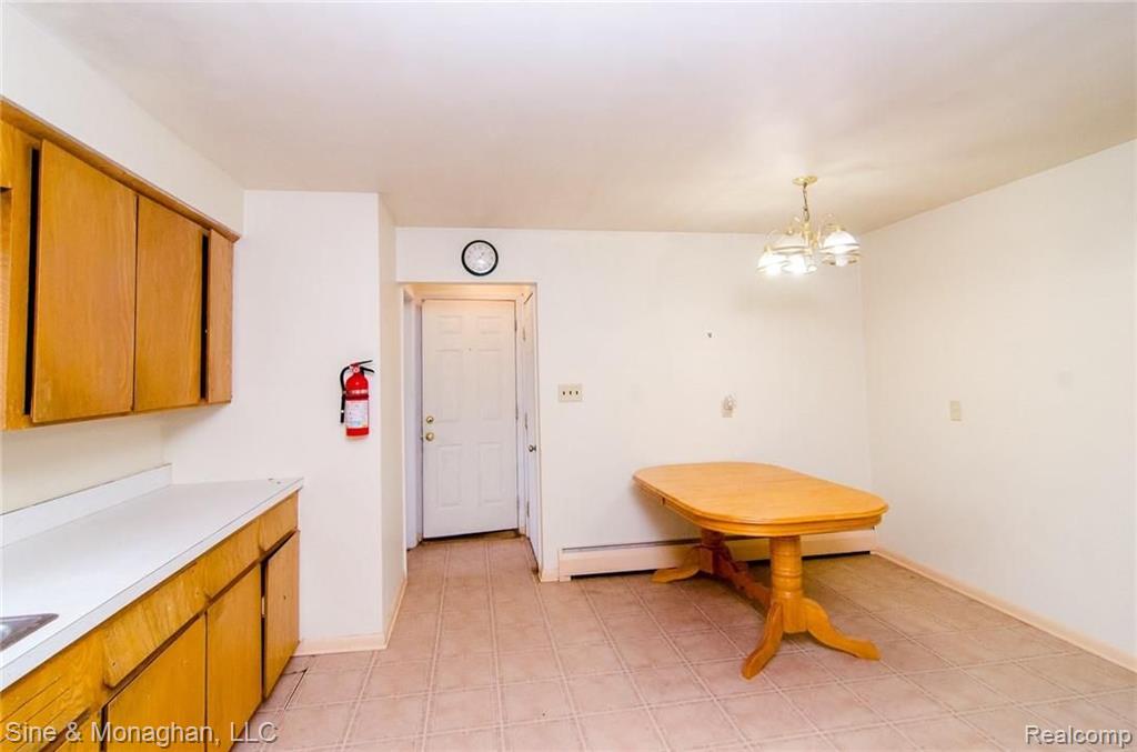 2909 East Wattles Road Troy, MI 48085 - Photo 7 of 28