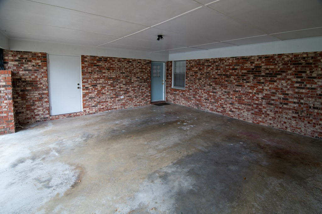 302 Adams Avenue Sumter, SC 29150 - Photo 4 of 28