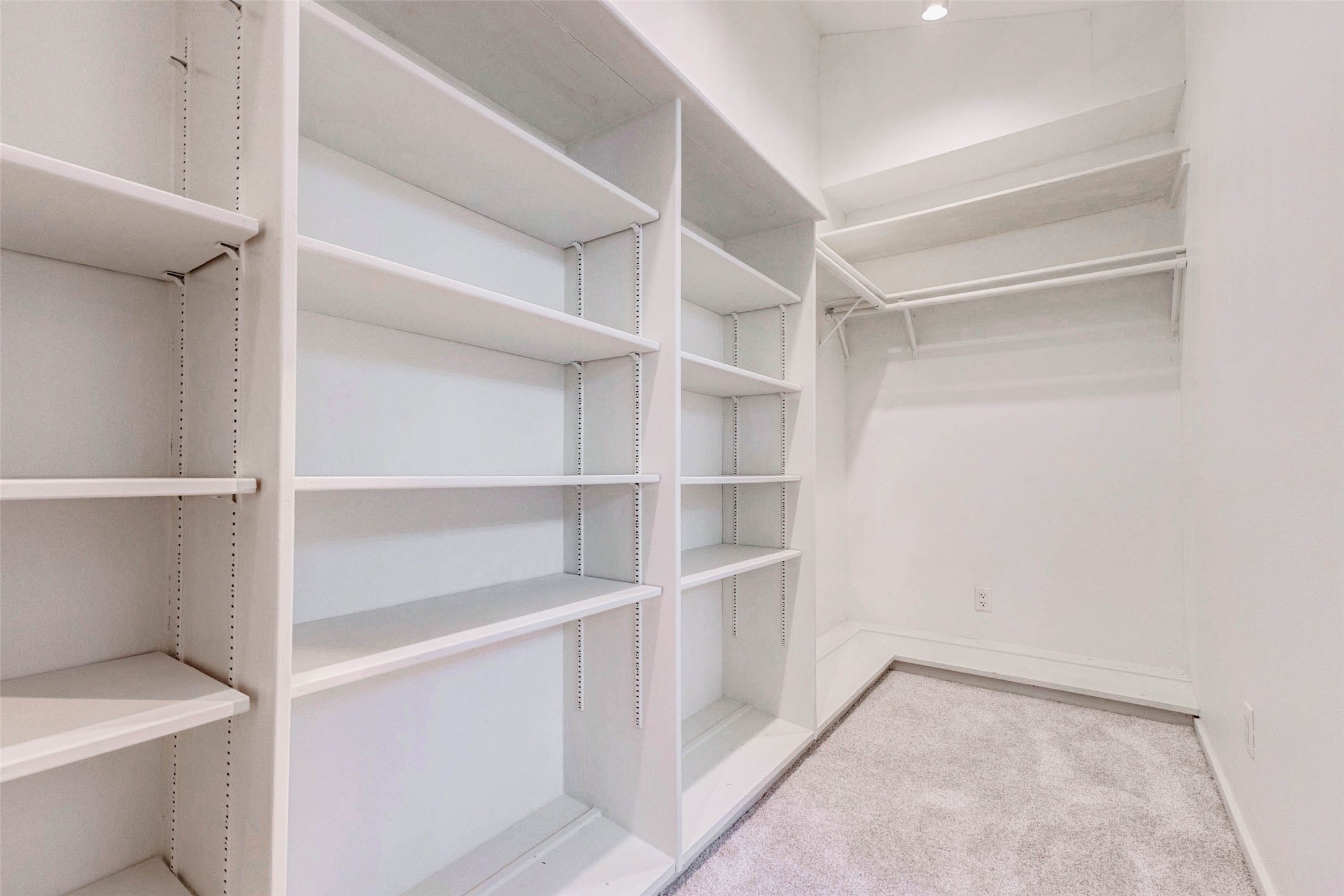 9650 Val Verde Street Houston, TX 77063 - Photo 39 of 50