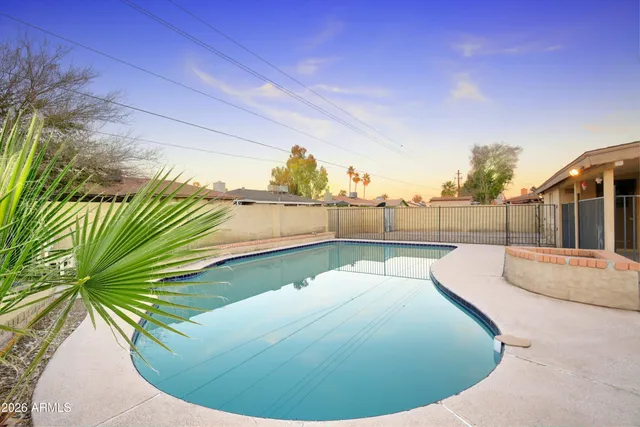 $425,000 | 2924 West Myrtle Avenue, Phoenix, AZ 85051