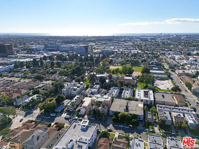 $1,800,000 | 1851 South Barrington Avenue, Los Angeles, CA 90025