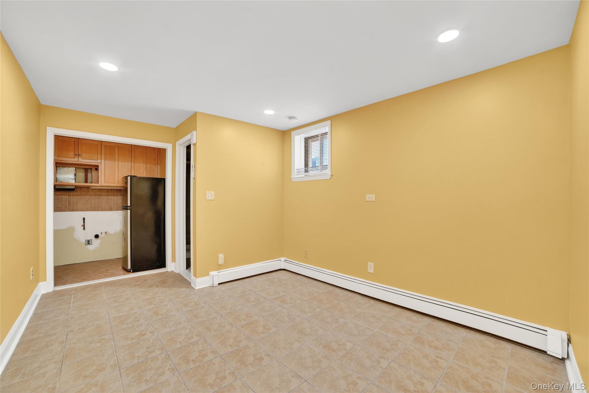 276 5th Avenue New Rochelle, NY 10801 - Photo 25 of 40 a view of an empty room