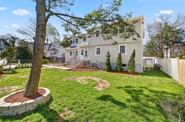 $1,299,999 | 276 5th Avenue, New Rochelle, NY 10801