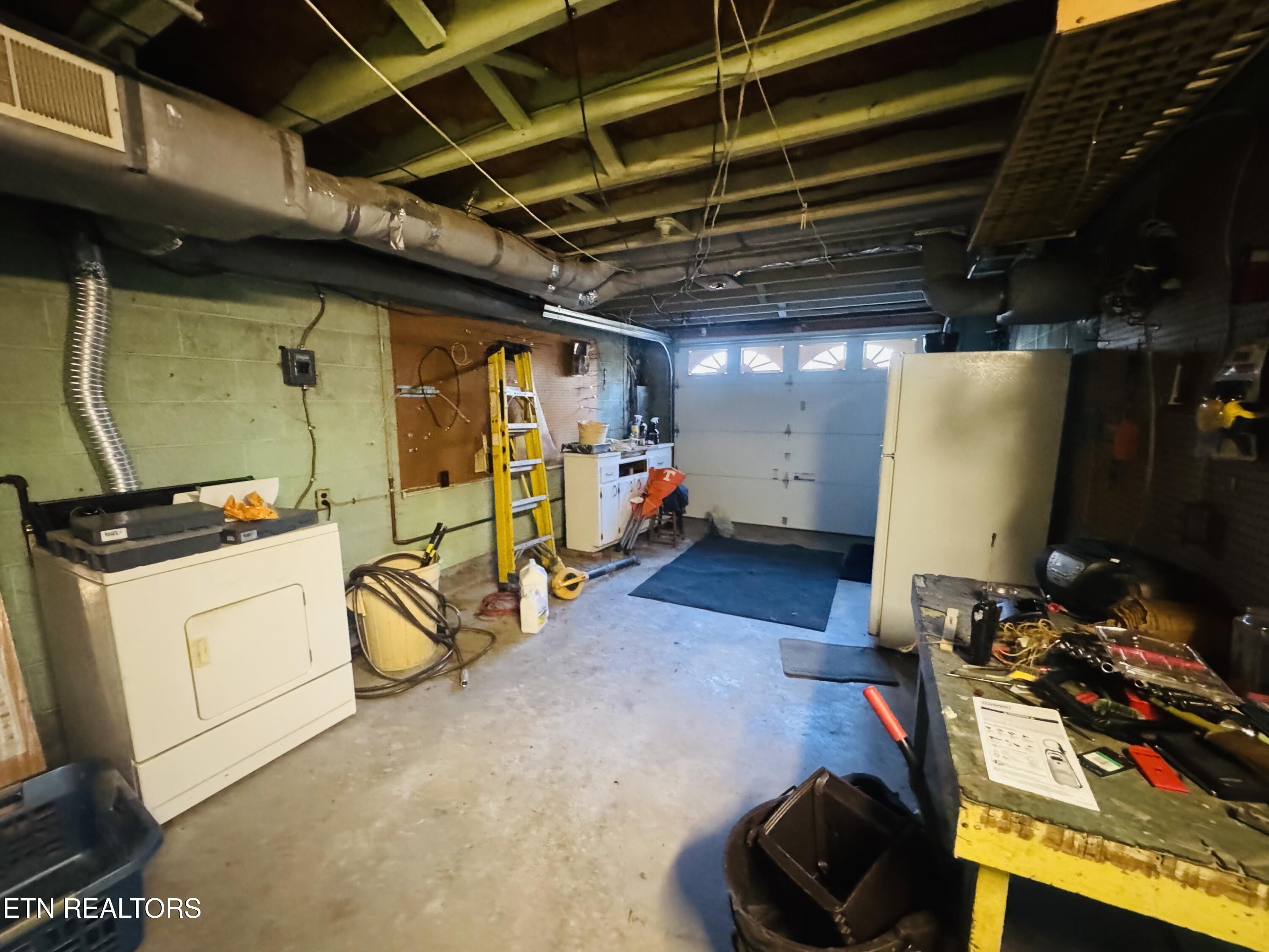 508 Scenic Drive Clinton, TN 37716 - Photo 29 of 33 IMG_3320