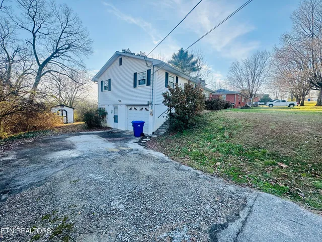 $269,900 | 508 Scenic Drive, Clinton, TN 37716