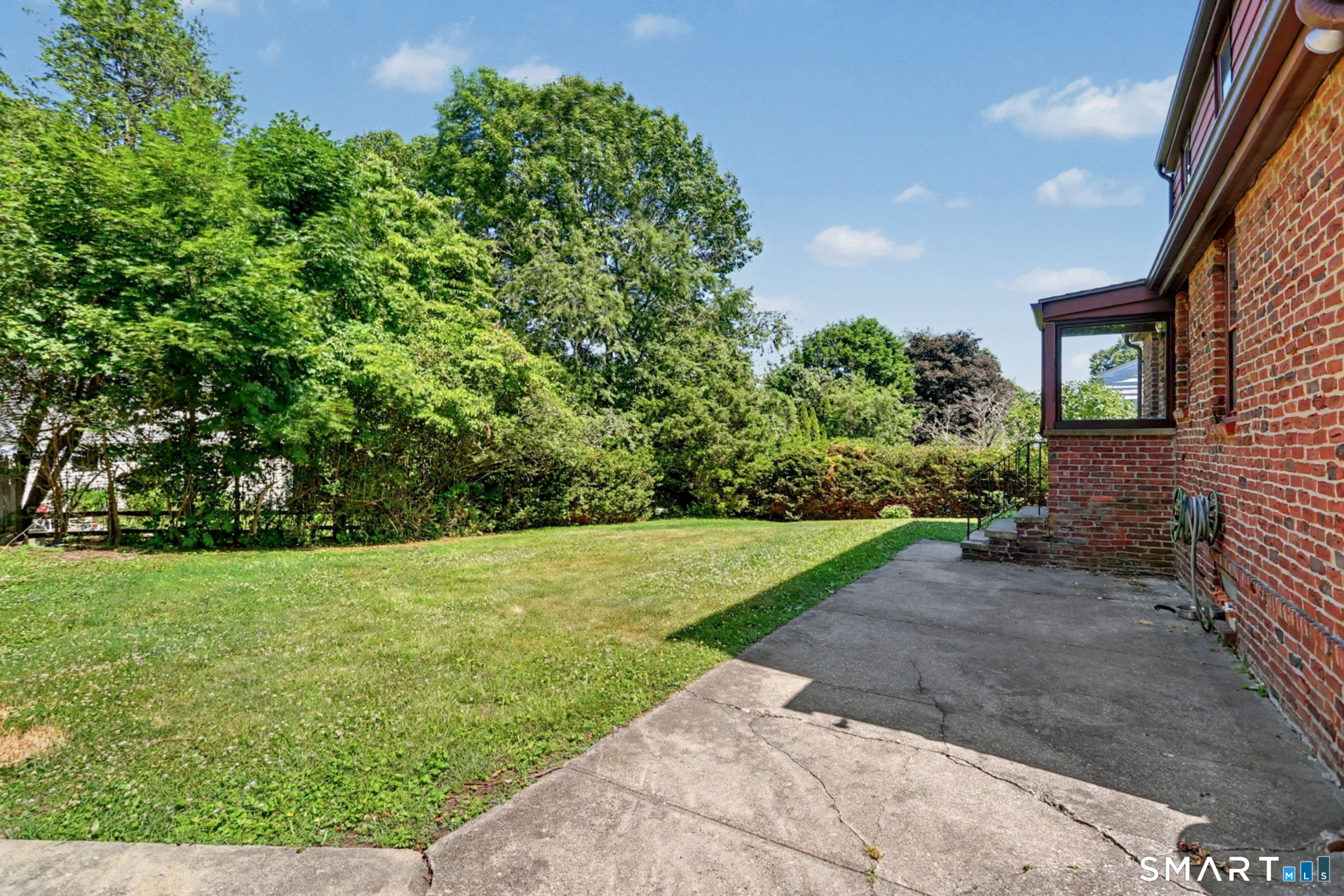 312 Bennett Street Fairfield, CT 06825 - Photo 34 of 40