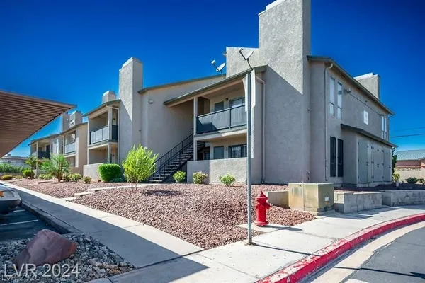 $168,000 | 2981 Country Manor Lane, Unit 9, Las Vegas, NV 89115