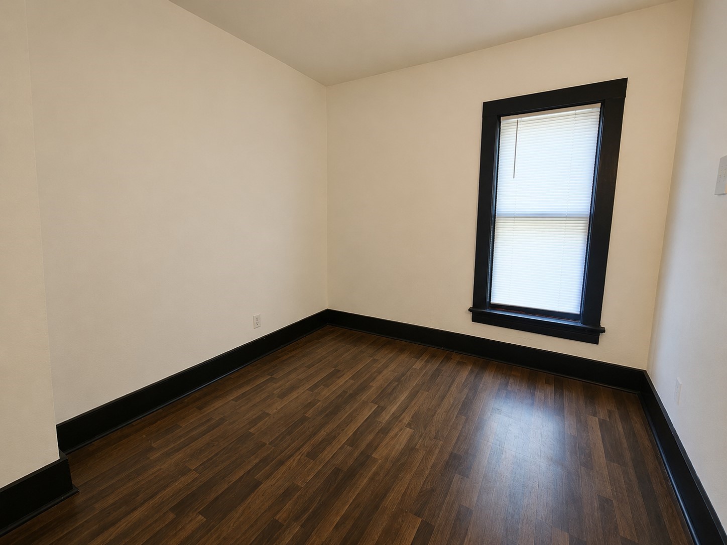 1146 Buffalo Road Erie, PA 16503 - Photo 9 of 13 Gallery Image 9