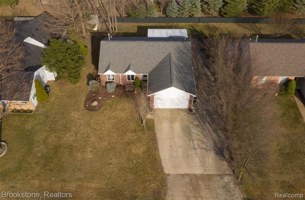 2909 Alexander Street Rochester Hills, MI 48309 - Photo 3 of 27