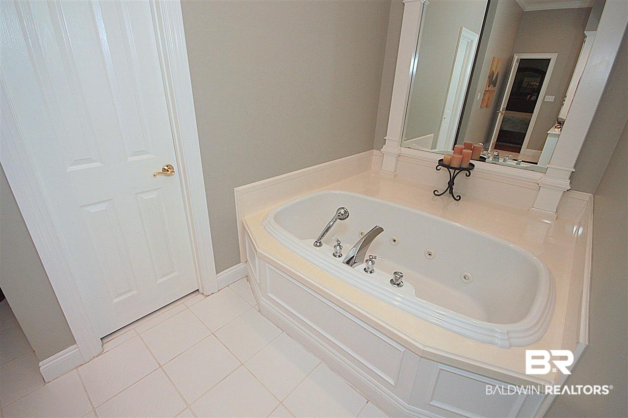 30681 Azalea Court Daphne, AL 36527 - Photo 28 of 50 Her Master Bath