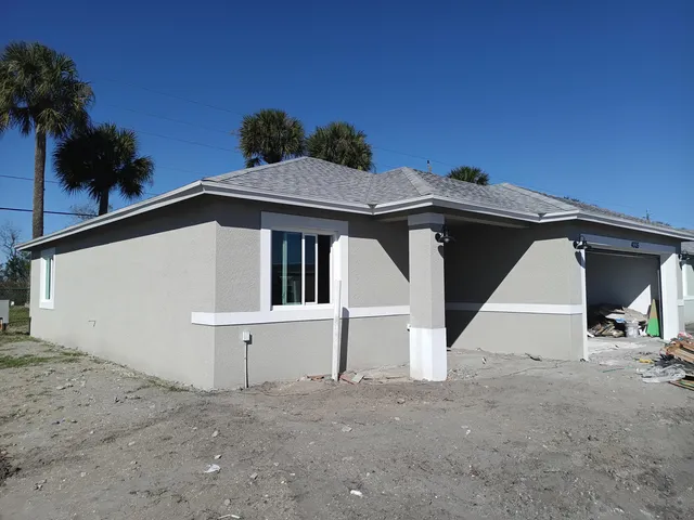 $329,900 | 4321 Southwest 15th Way, Okeechobee, FL 34974