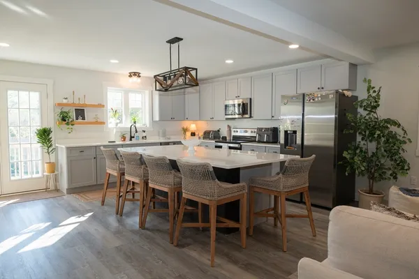 $529,000 | 294 Huttleston Avenue, Unit 1, Fairhaven, MA 02719