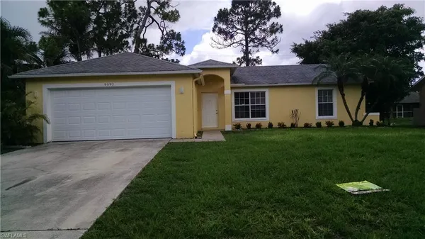 $2,200 | 9092 Caloosa Road, Fort Myers, FL 33967
