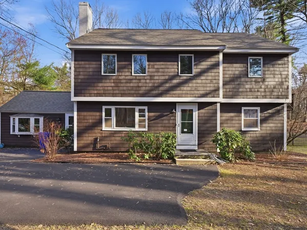 $864,900 | 45 Campmeeting Road, Topsfield, MA 01983