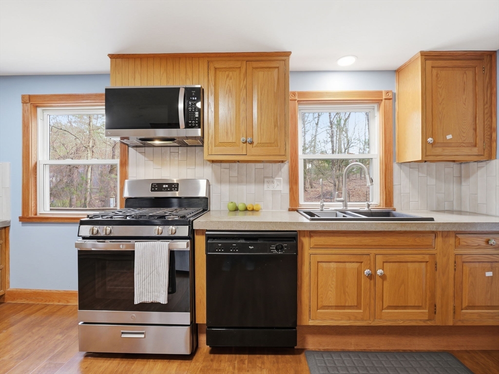 45 Campmeeting Road Topsfield, MA 01983 - Photo 13 of 42