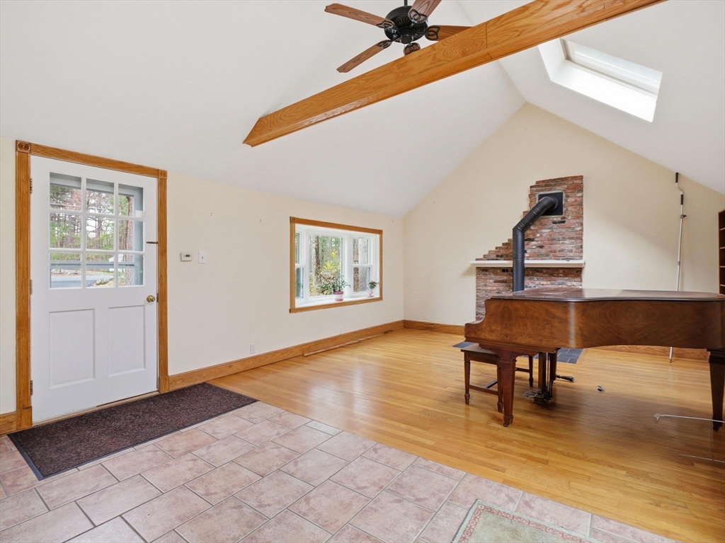 45 Campmeeting Road Topsfield, MA 01983 - Photo 8 of 42